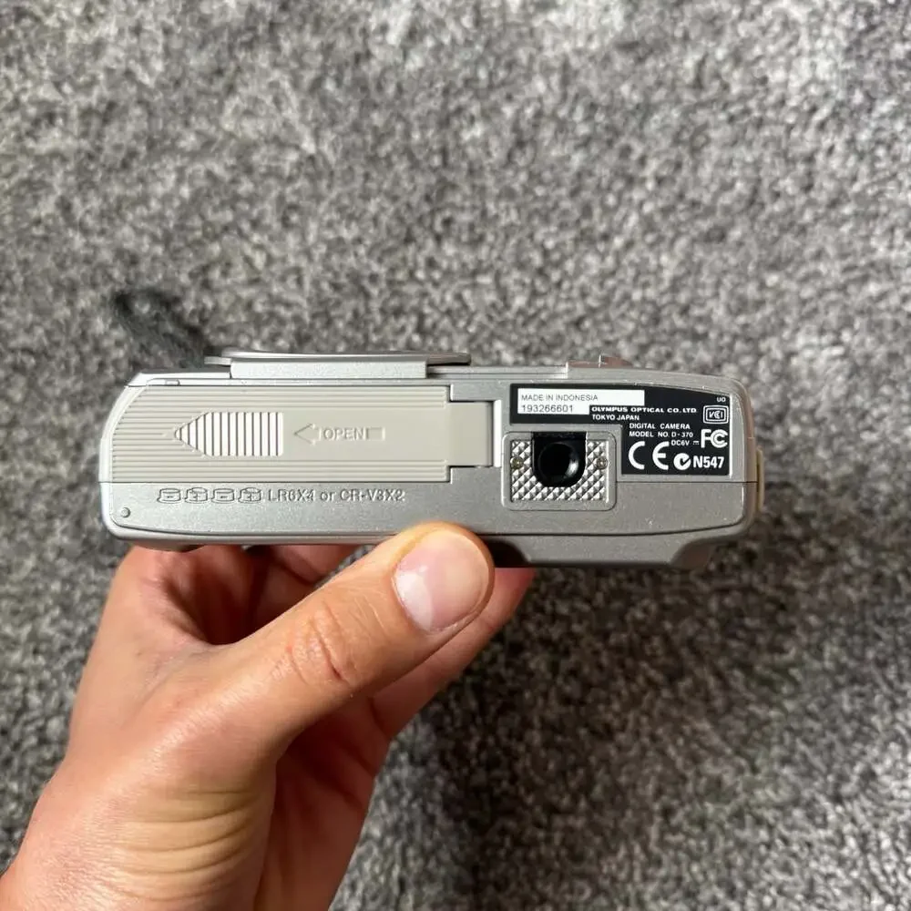 Olympus Camedia D-370 1.3MP Digital Camera – Untested – Y2K Digicam